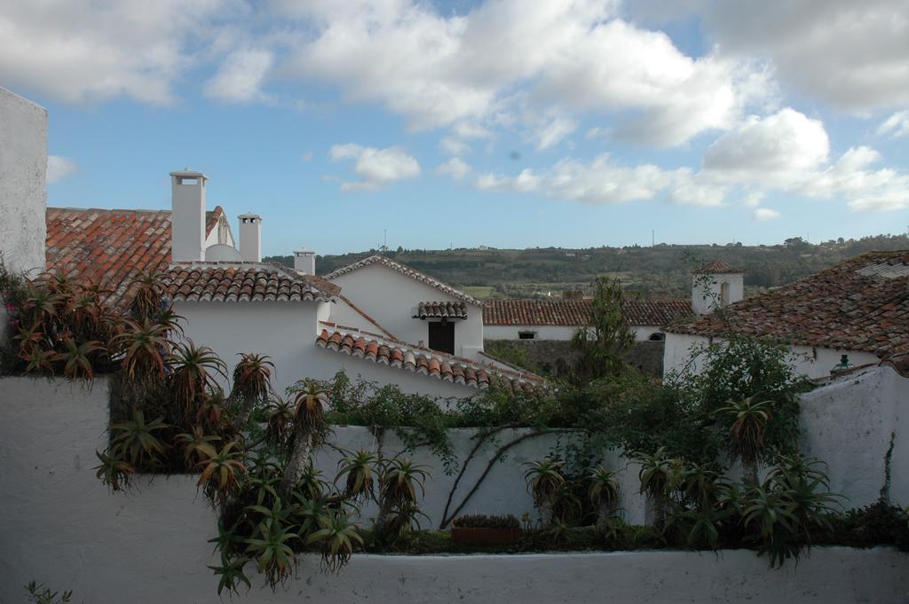 A Casa Do Passaro Branco Hotel Óbidos Exterior foto